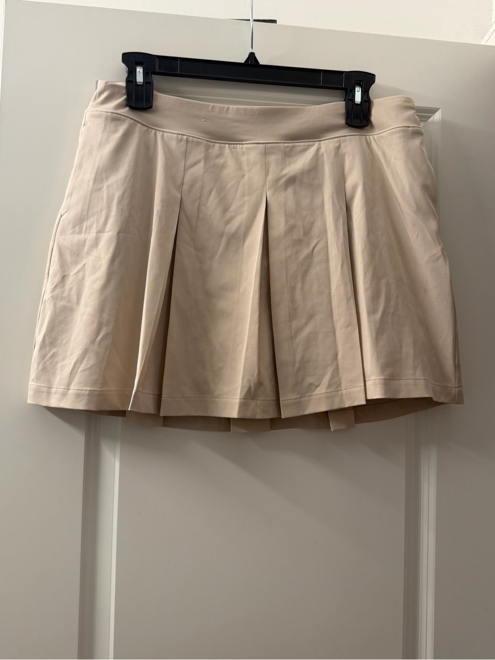 Lady Hagen Beige Pleated Golf Skort